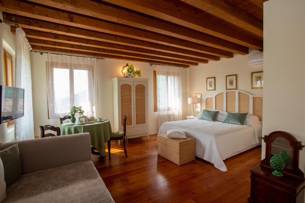 Tenuta Castagnera photo 2