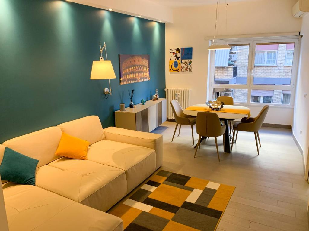 Giulias Home — photo 1