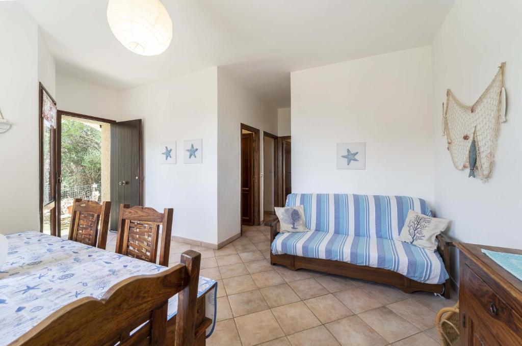 Stintino sea front apartments A photo 2