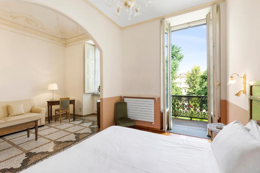 Hotel Roma e Rocca Cavour photo 2