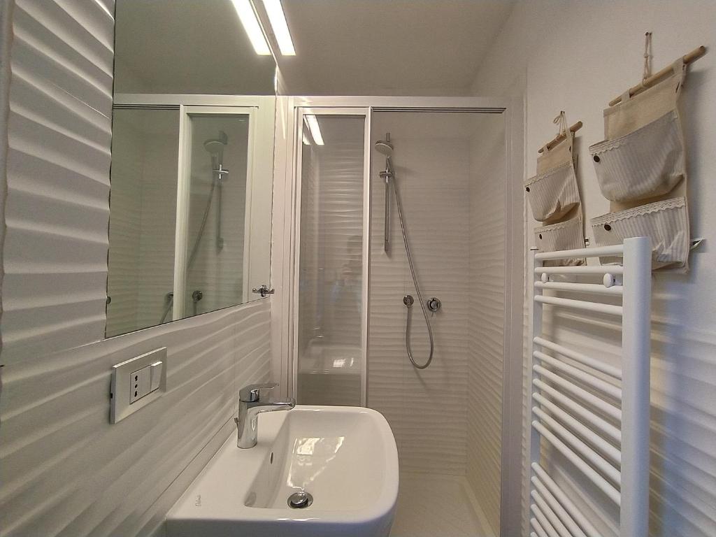 Rosanna House photo 3