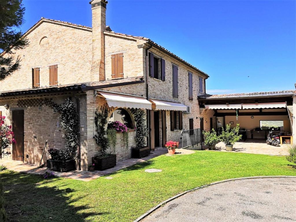 Villa in Marche with Private Pool — photo 1