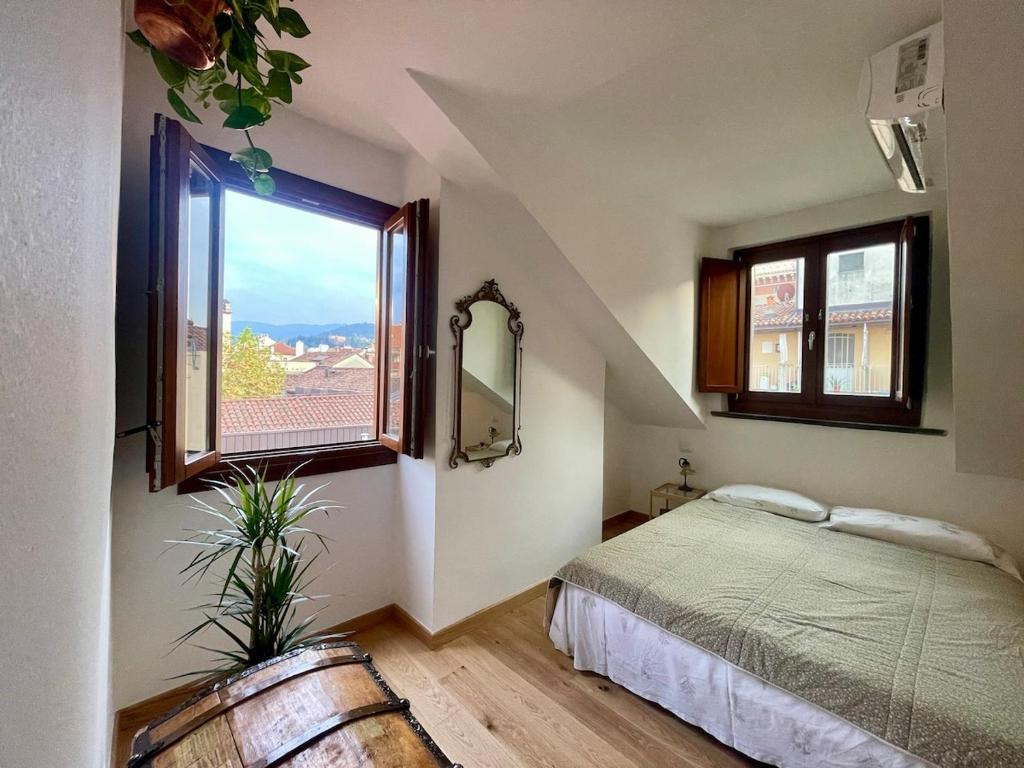 Romantic attic with an amazing view photo 2