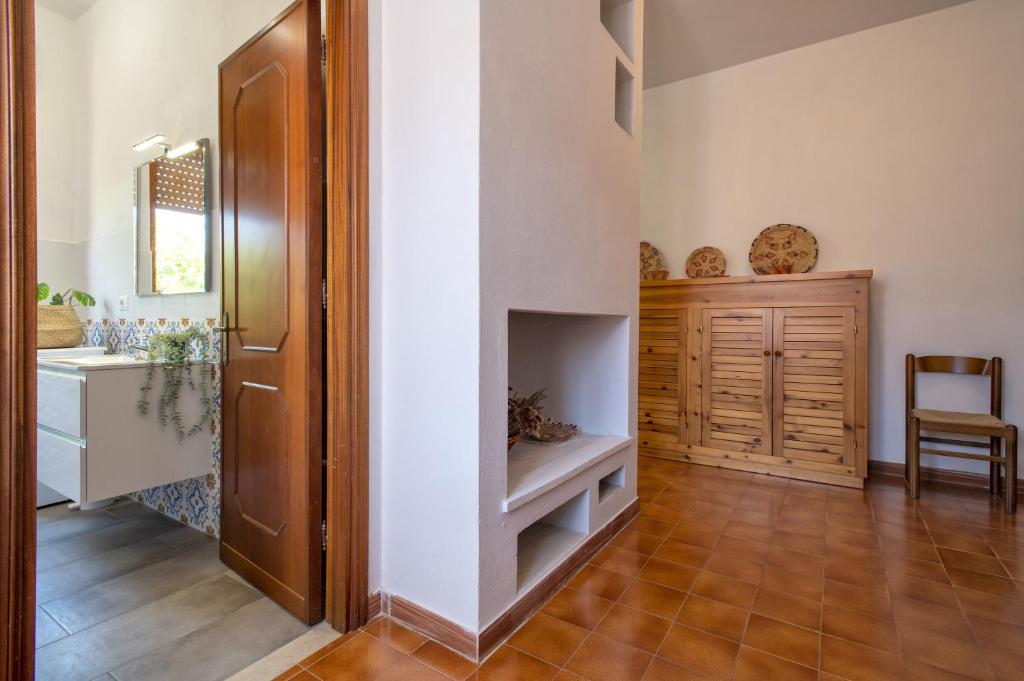 Spacious home in Costa Rossa photo 3