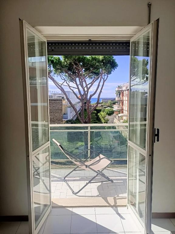Sea view apartment 3 minutes walk to the beach photo 2