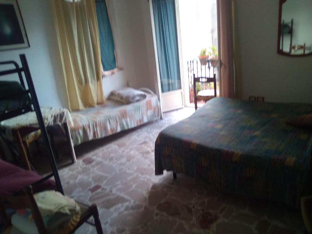 Large Triple Room for max 3 people photo 2