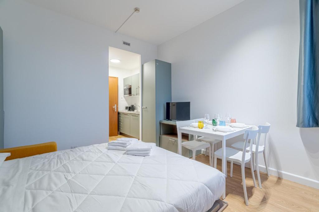 GuestHost - San Salvario & Porta Nuova Modern Mini Studio photo 2