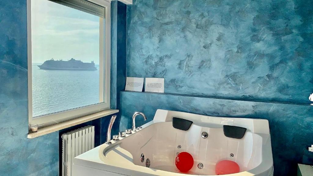 Suite al mare photo 2