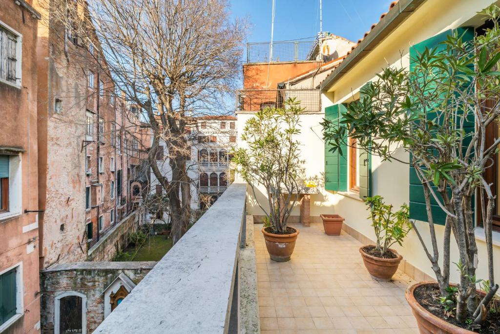 GuestHost - Del Remer Apartment - 5mins from San Marco sq — photo 1