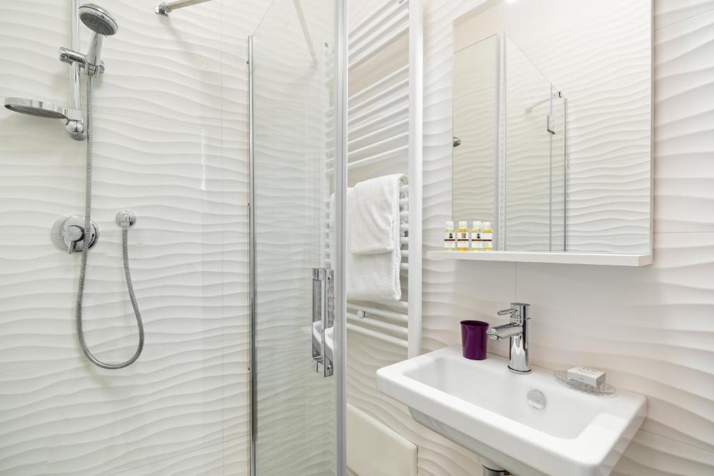 GuestHost - Del Remer Apartment - 5mins from San Marco sq photo 3