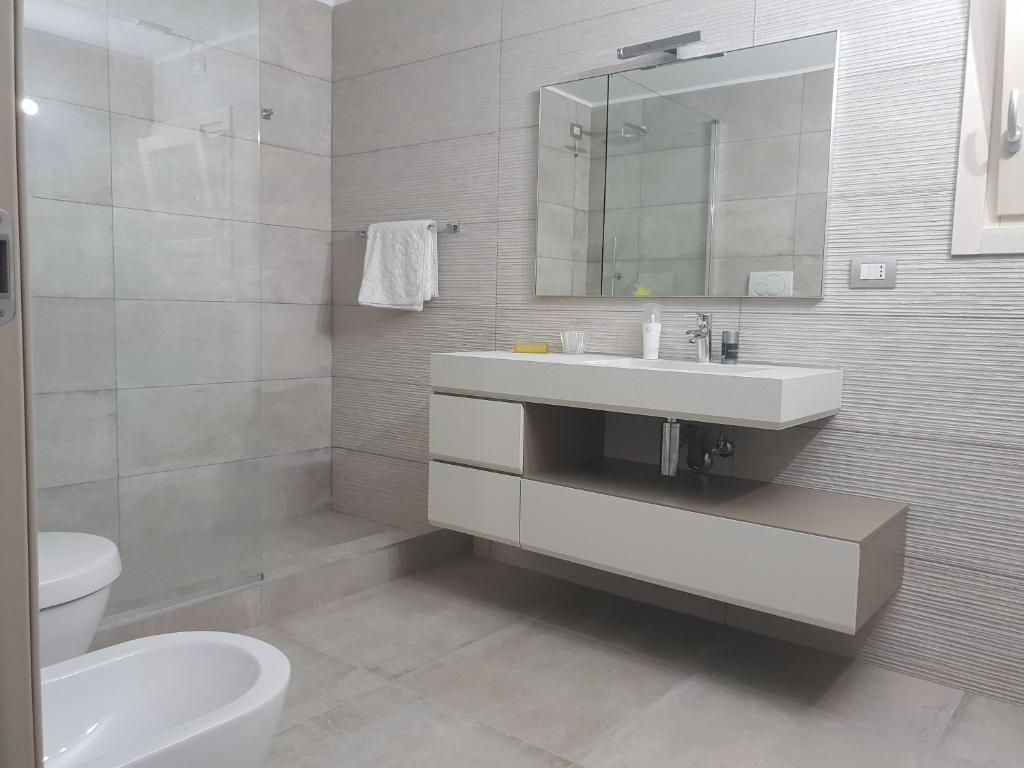 Sirmione Park View Luxury Apartments photo 3
