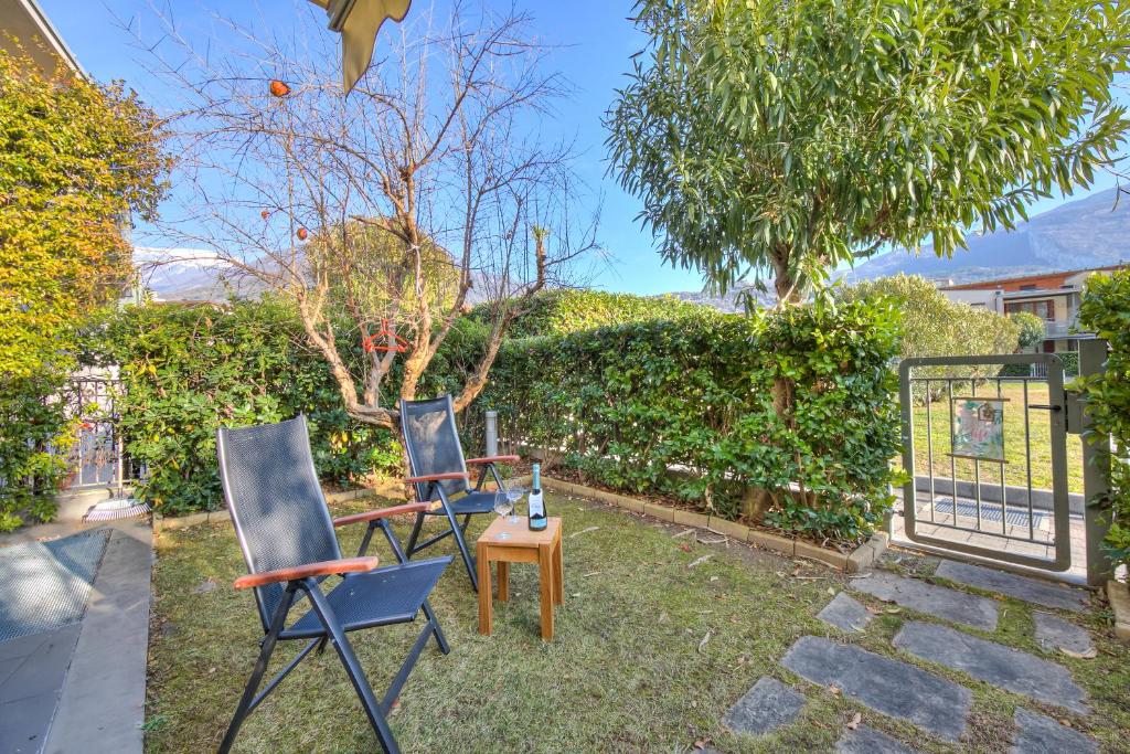 The Peace Of The Lake - Happy Rentals photo 3