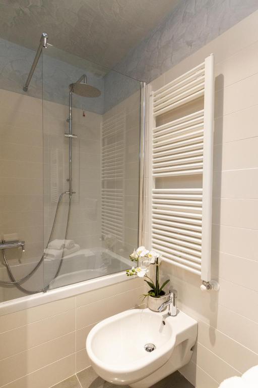 Tergesteo Palace Suite photo 3