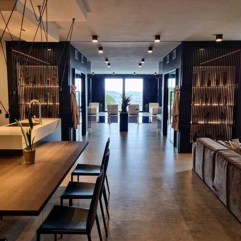 SUNSET SUITE SPA photo 2