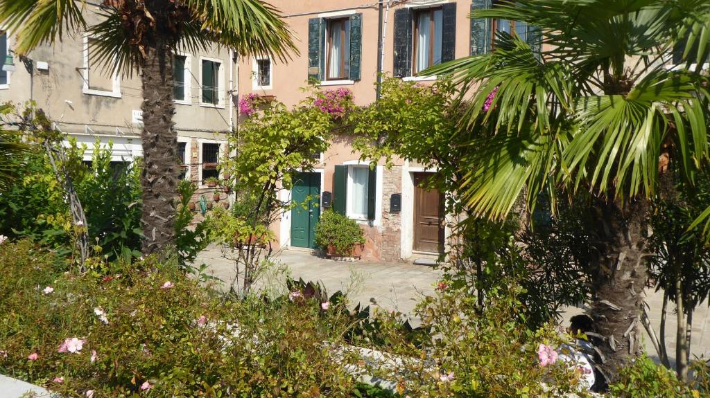 Sestiere Dorsoduro — photo 1