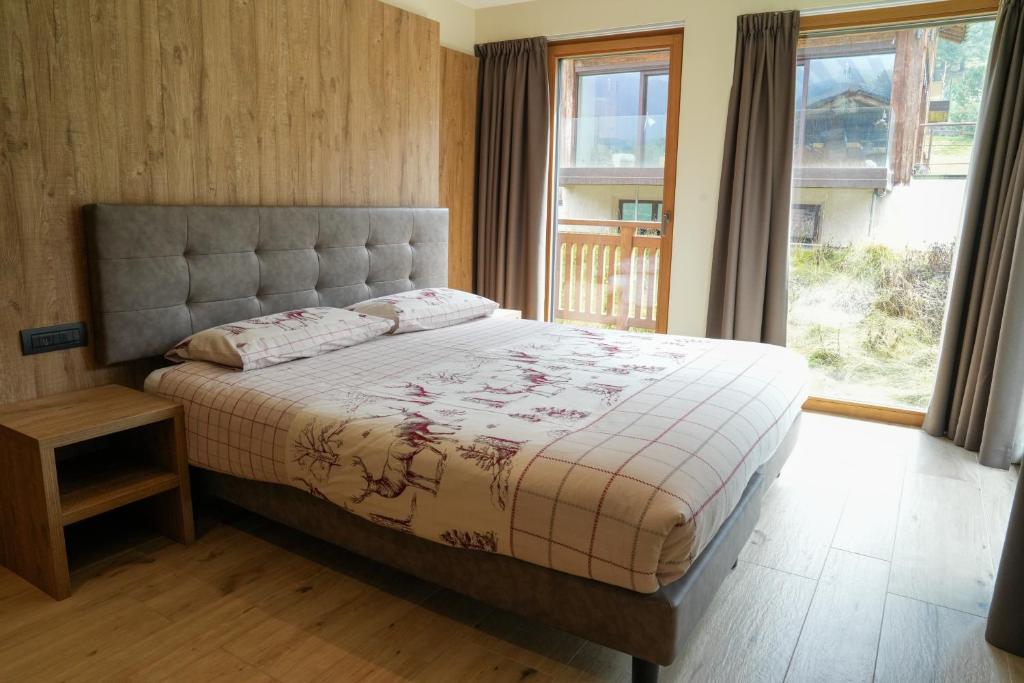 Everest Apartment - Luxury Stay photo 2