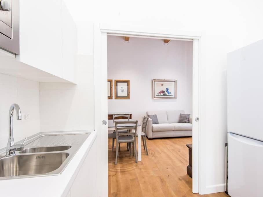 Trastevere Luxury Bright Apartment photo 3