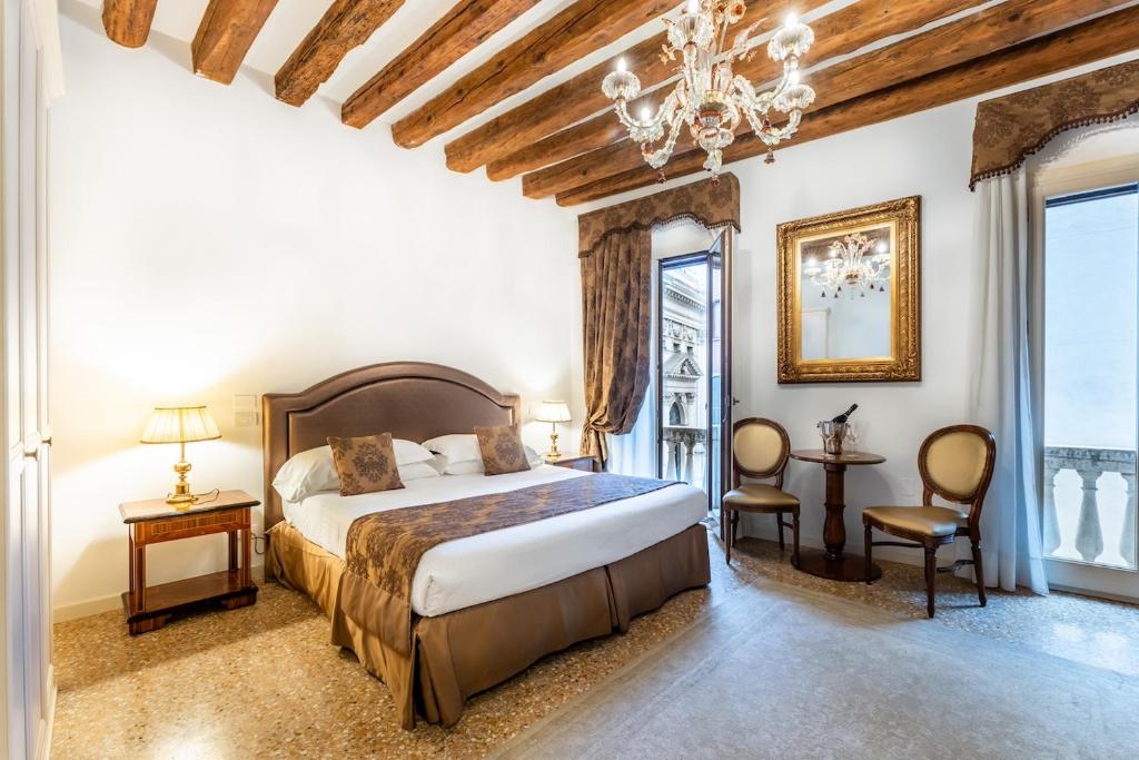 San Teodoro Palace - Luxury Apartments photo 2