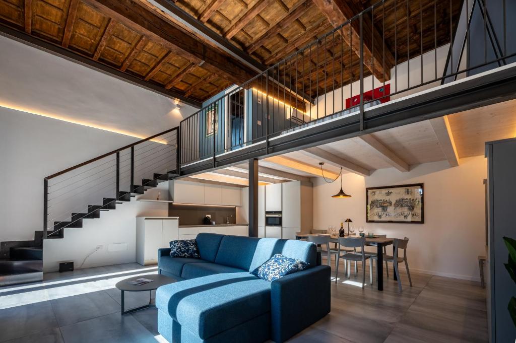 NEW 2024 - ANCIENT GRAVEDONA - where Lake Como classic style meets modern design and comforts - Larihome A40 — photo 1