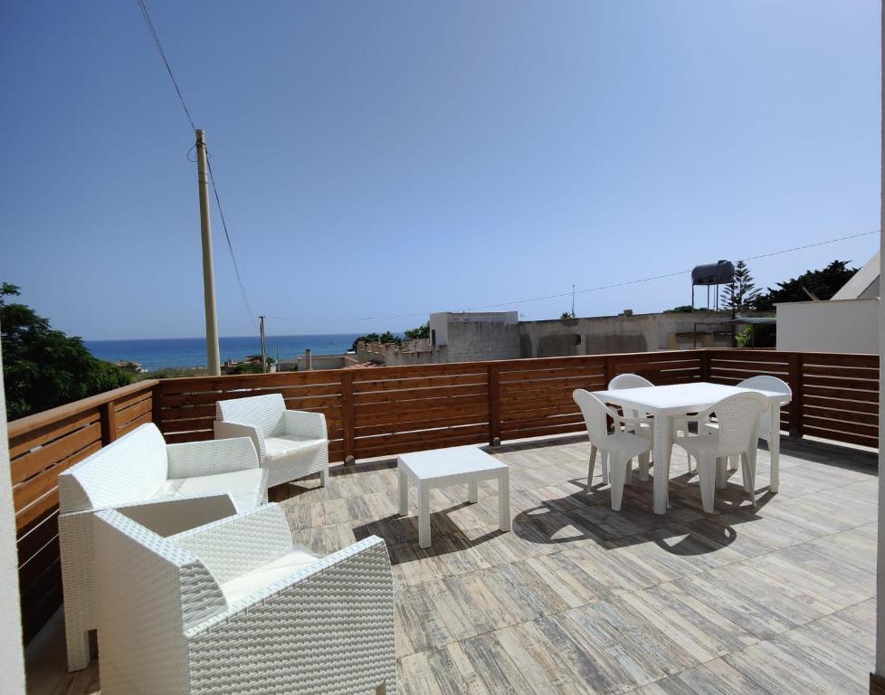 Triscina Selinunte Beach — photo 1