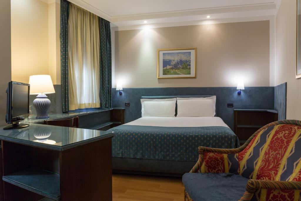 Hotel Royal Torino Centro Congressi photo 2