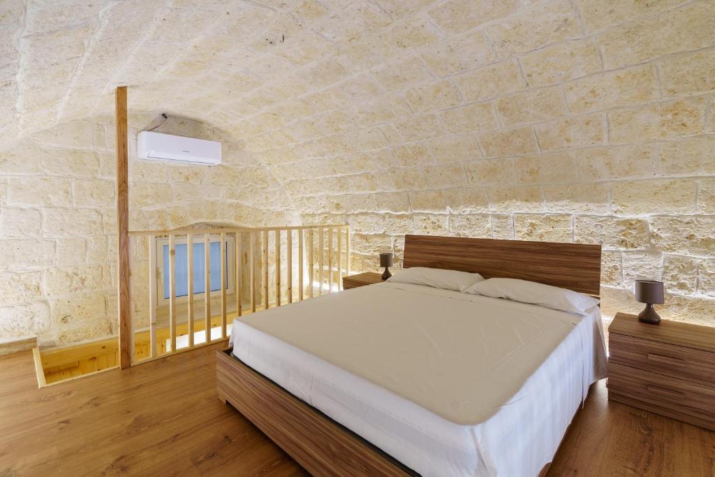 GuestHost - Scaringi Central Apartment photo 2