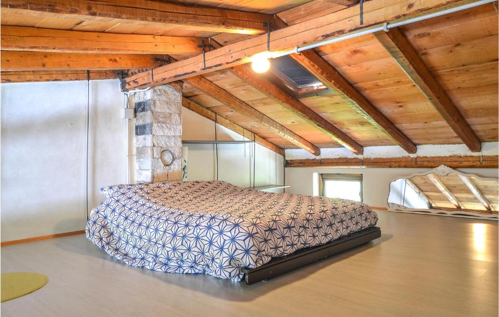 1 Bedroom Beautiful Home In Taipana photo 3