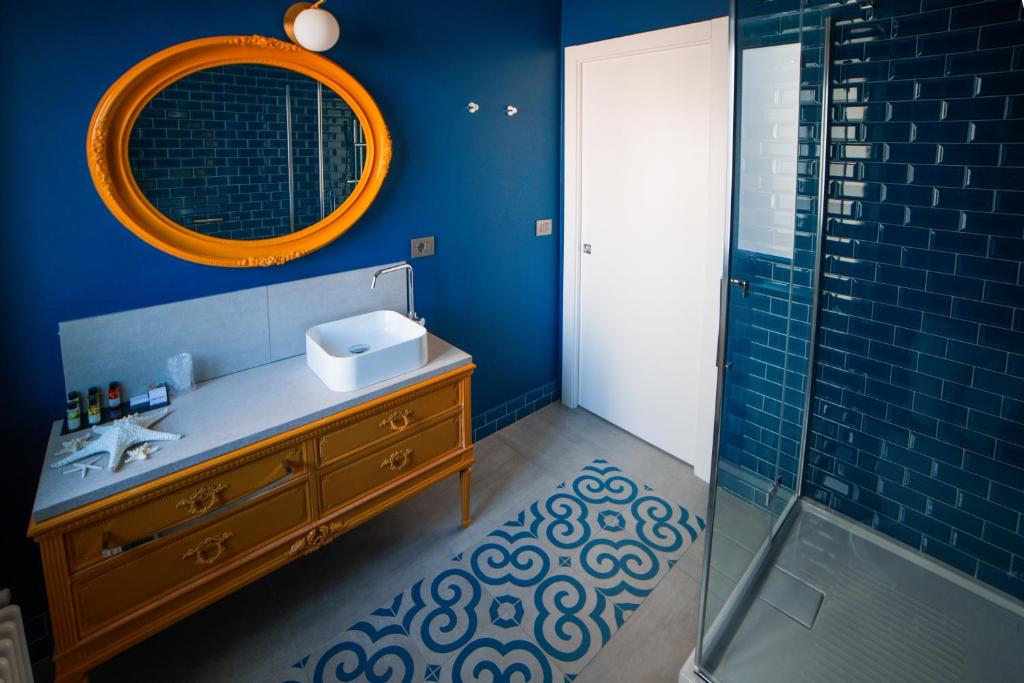 The Lion's Den BnB photo 3