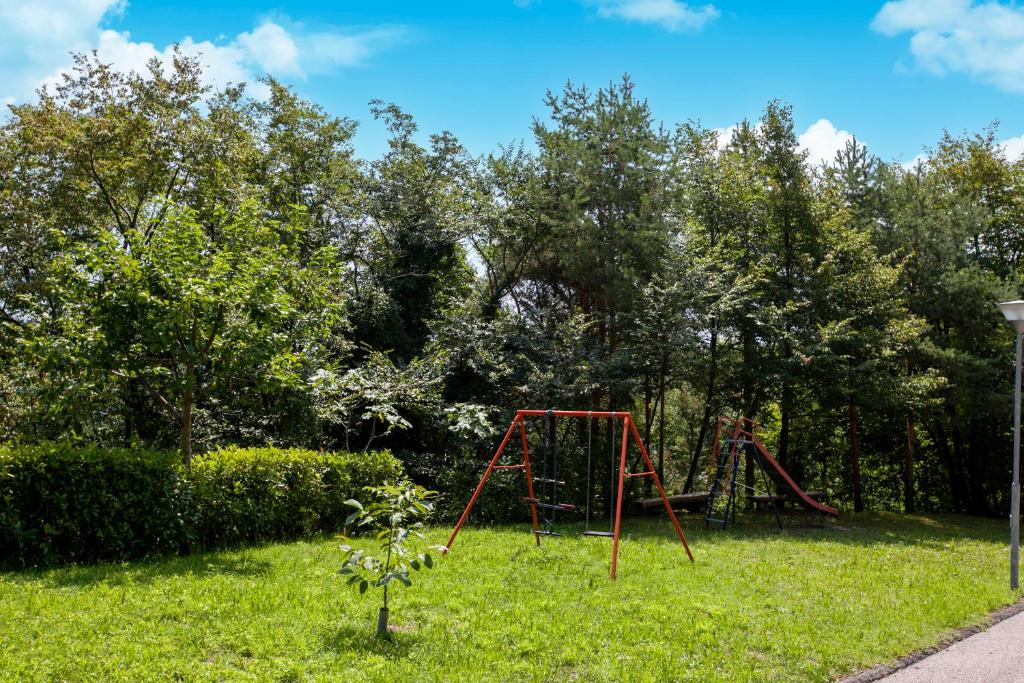 Tremosine Wonderful Lake View 1 - Happy Rentals photo 3