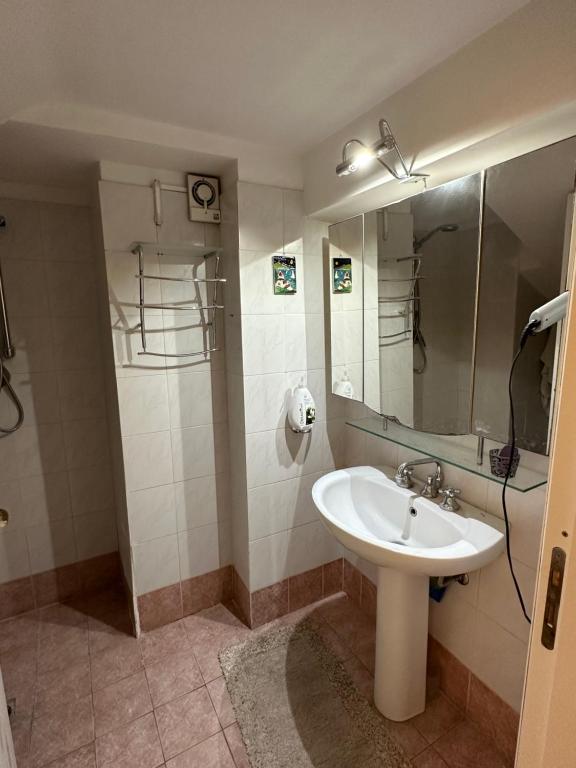 Monte Tauro Apartment photo 3