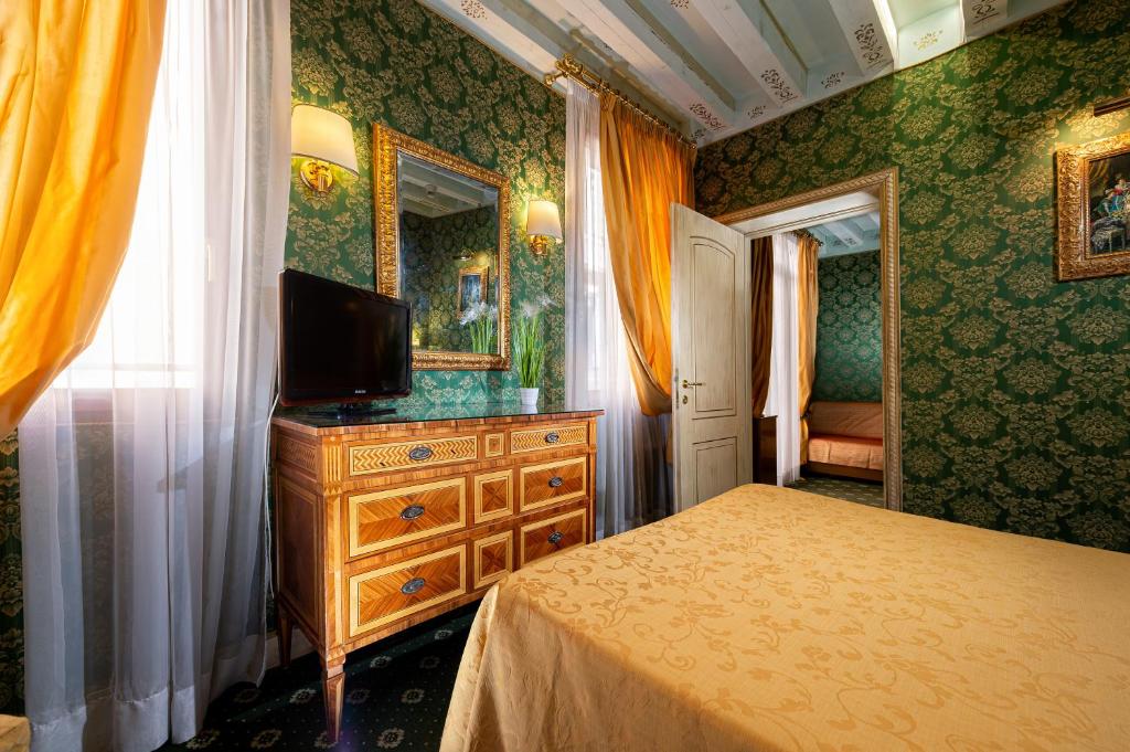 Hotel Santa Marina photo 3