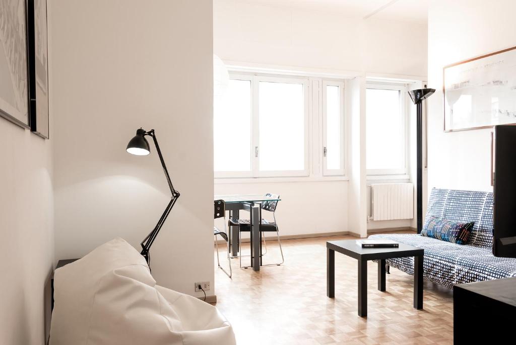 Center Porta Romana — photo 1