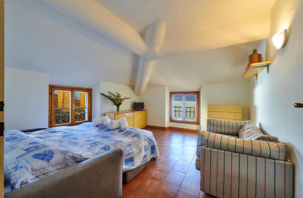 Romantic house photo 2