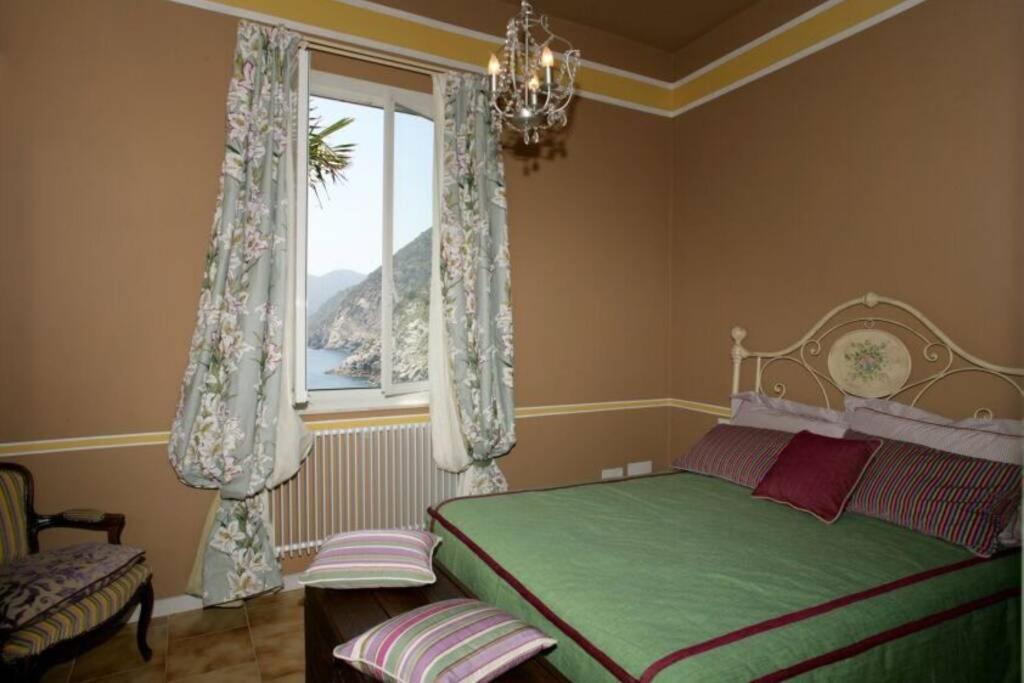 The Honeymooners’ Paradise Suite photo 2