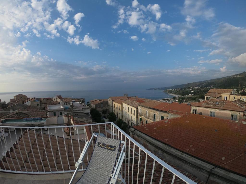 Tropea rooftop — photo 1