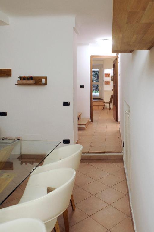 Youhosty - Secret Garden photo 3