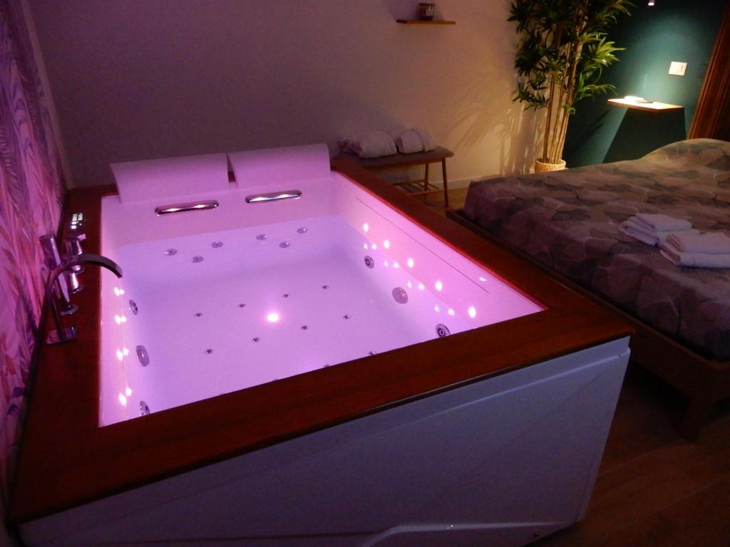 Tropical Relax Suite photo 2