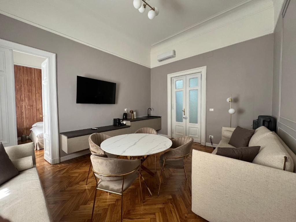 Turin Central Cavour — photo 1