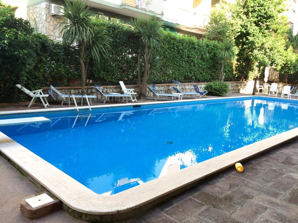 The Pool House Suite — photo 1