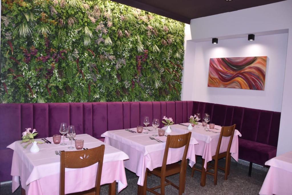 Da Noi Trattoria Hotel photo 3