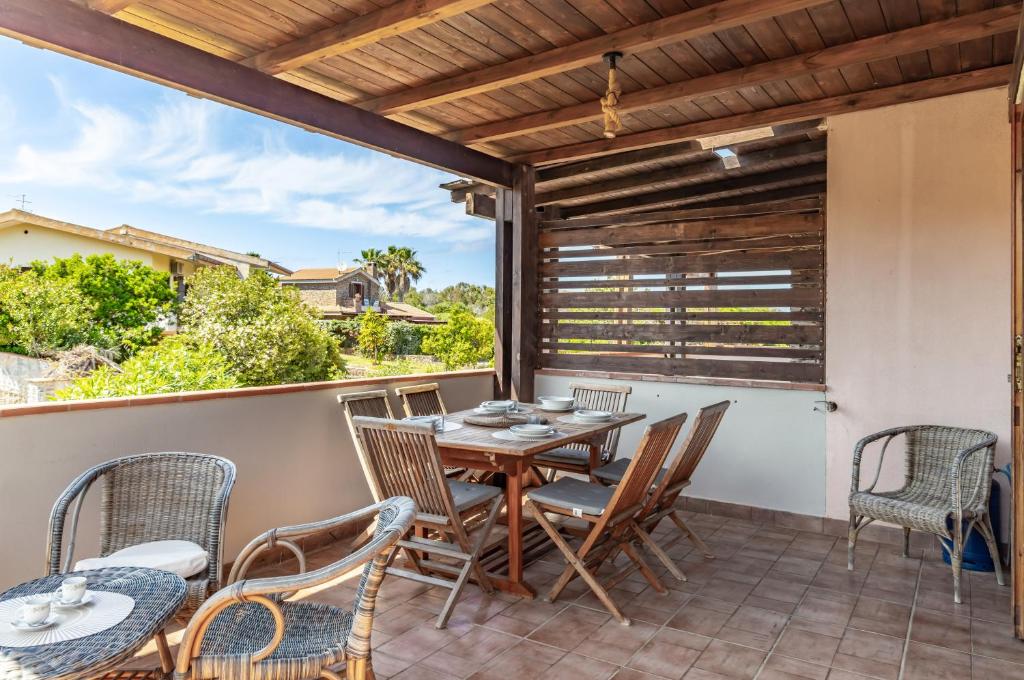 GuestHost - Stintino Lovely APT near Pelosa Beach W Parking! — photo 1