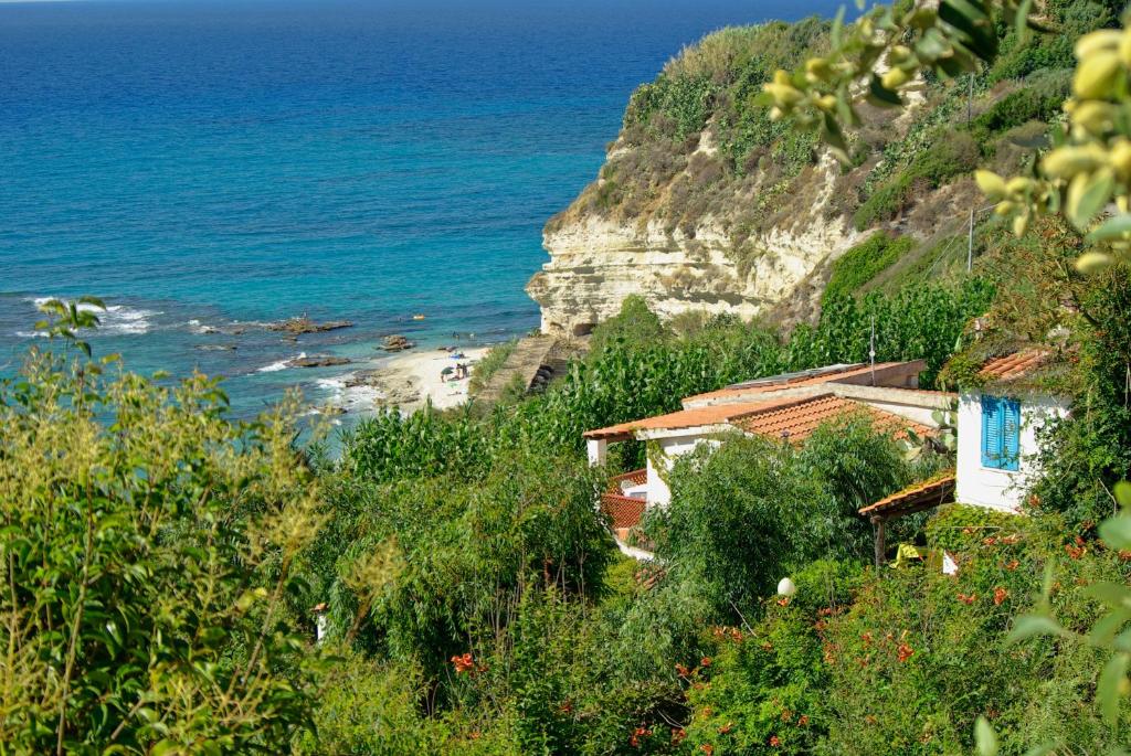 Stromboli Beach Tropea photo 3