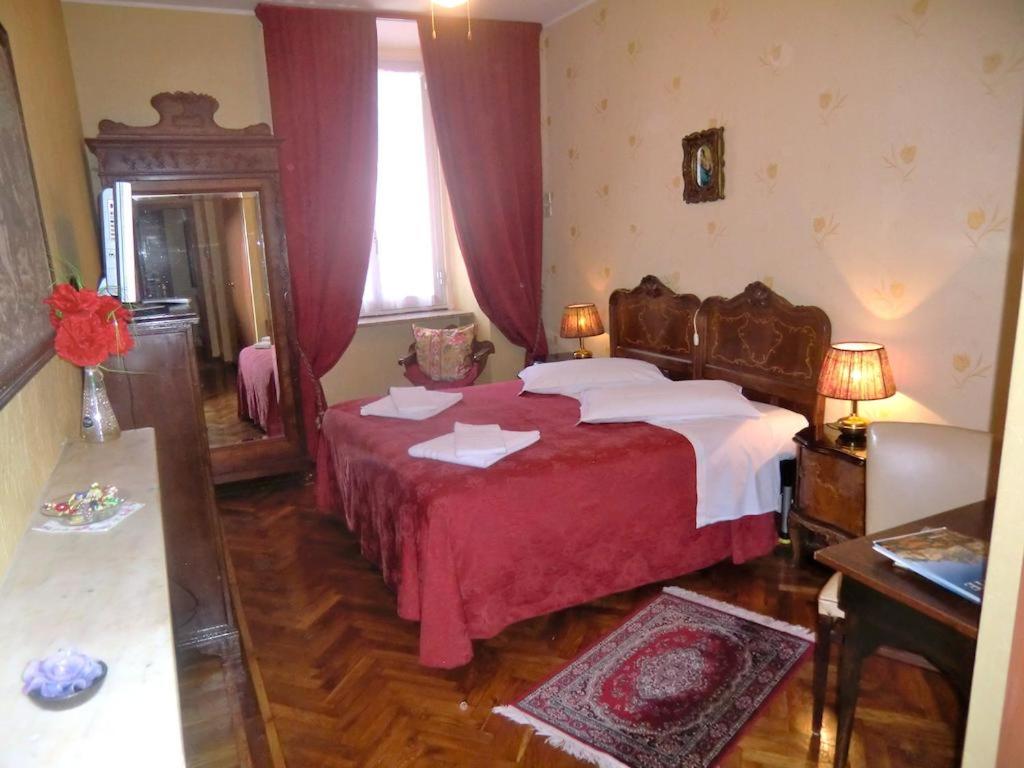 HOTEL SARA photo 2