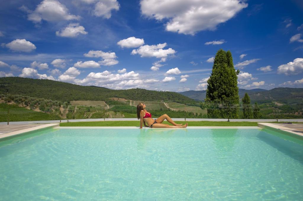 My Exclusive Italy - Villa Chianti with panoramic pool on the vineyard photo 3