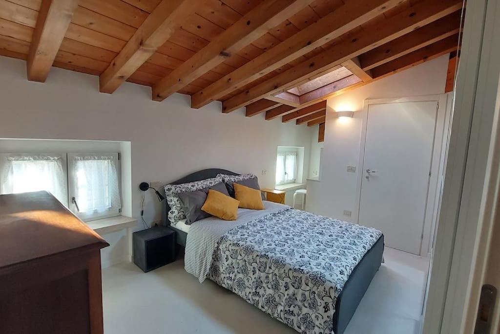 Sui Tetti di Valeggio - Holiday Apartment photo 2