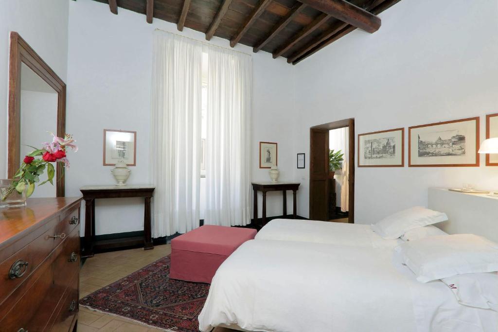 ROMAC Leone Apartments photo 2