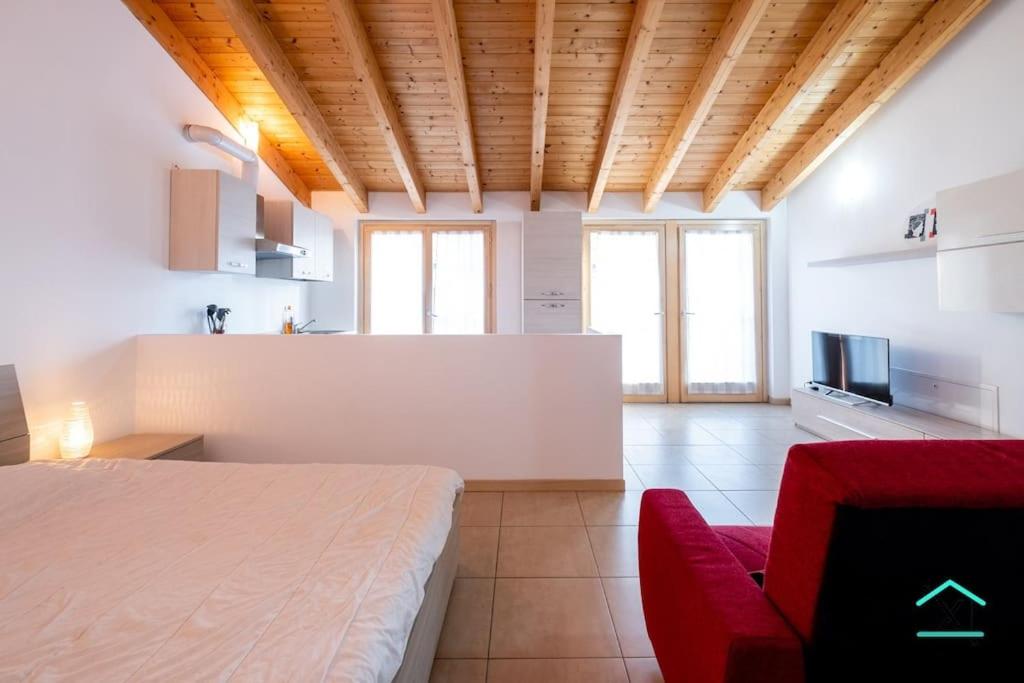 Travedona Loft by lake Ixihome photo 2