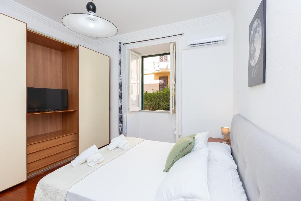 Faleria Second by Rental in Rome photo 2