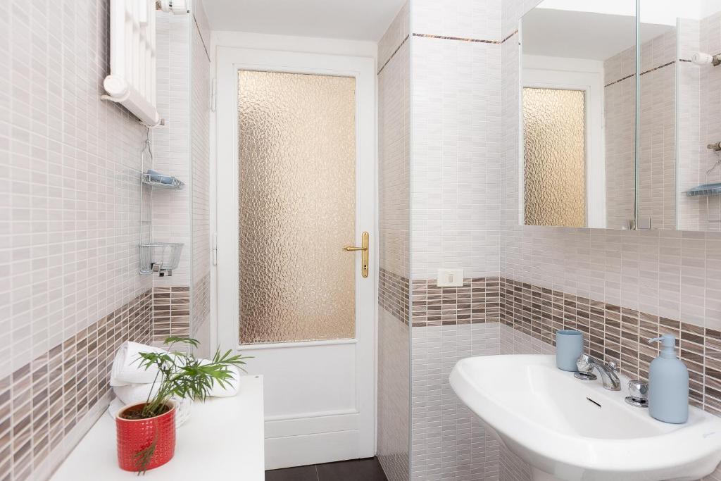 Faleria Second by Rental in Rome photo 3