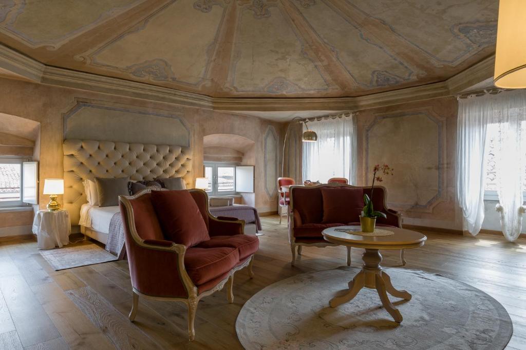Rooms Castelvecchio - Palazzo Canossa photo 2